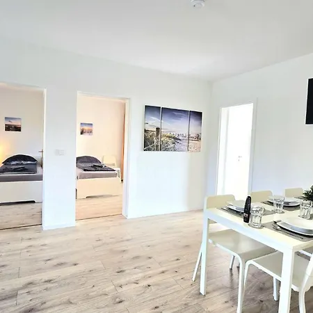 Modern 3-room With Balcony & Free Parking & Free Wi-fi In - Ha03